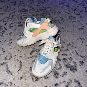 Nike Huraches 8.5